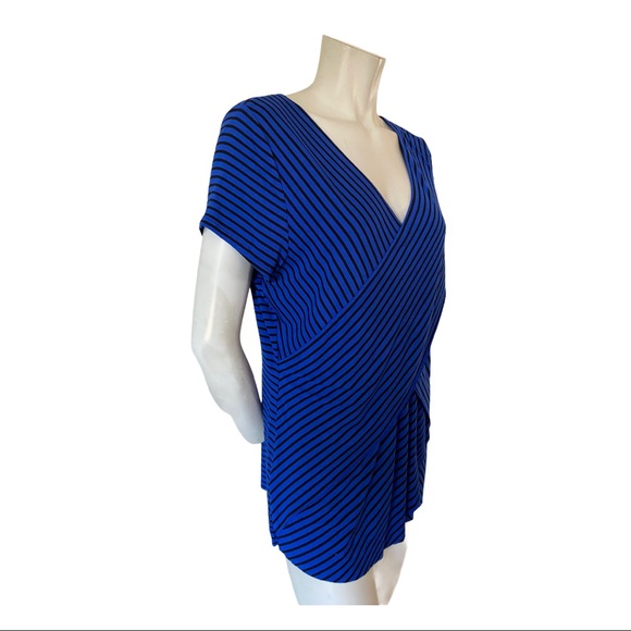 Vince Camuto Blue and Black Striped V Neck Top L - Picture 2 of 3